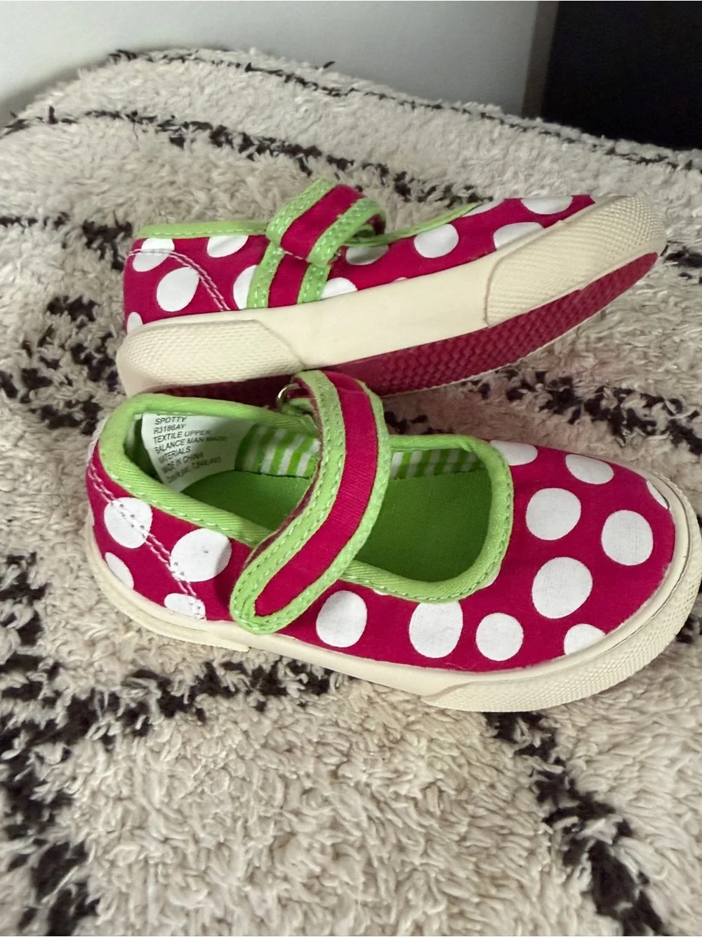 Skechers Girls Hot Pink Polka Dot Mary Janes with Lime Trim